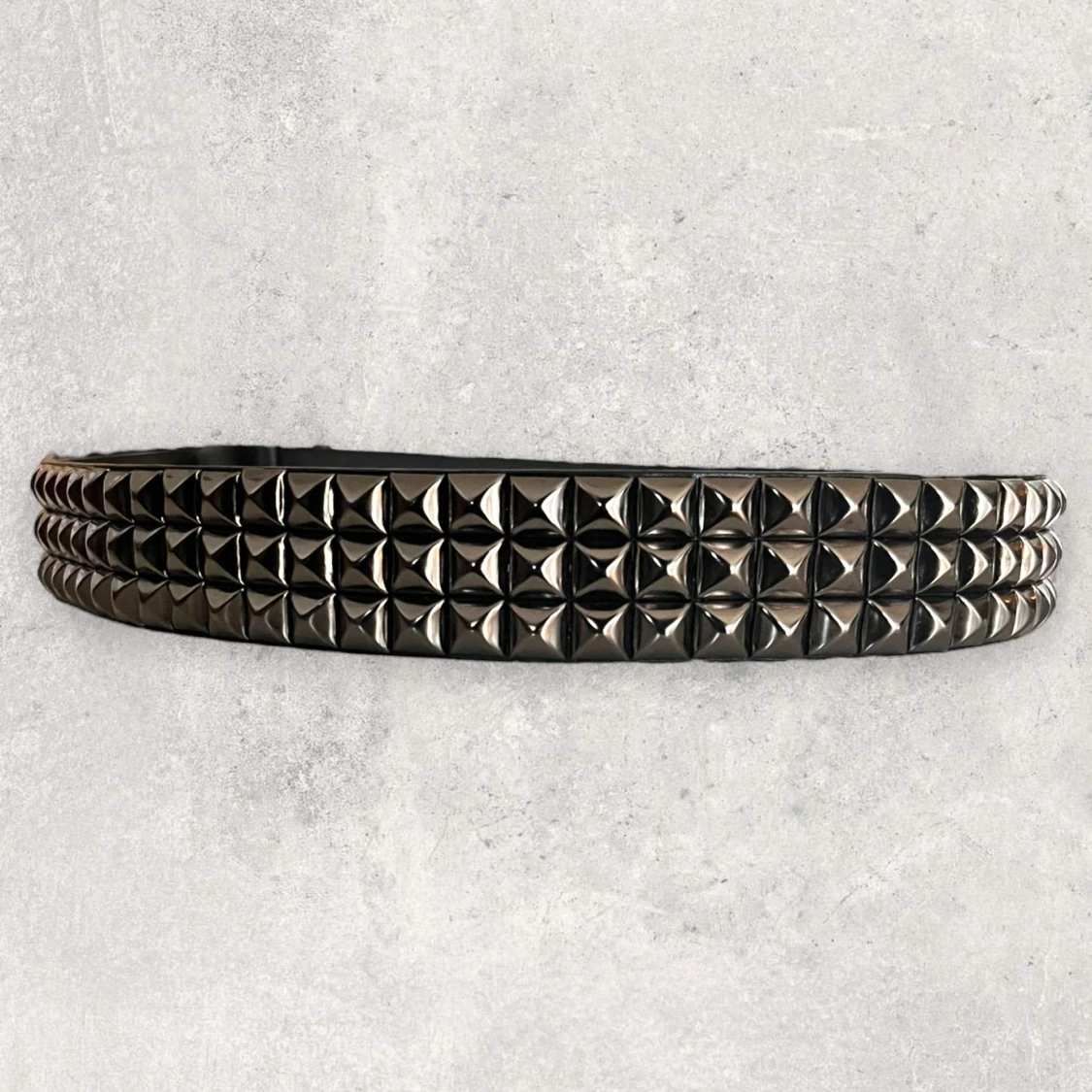 Mörk studded bälte 🖤 - 91