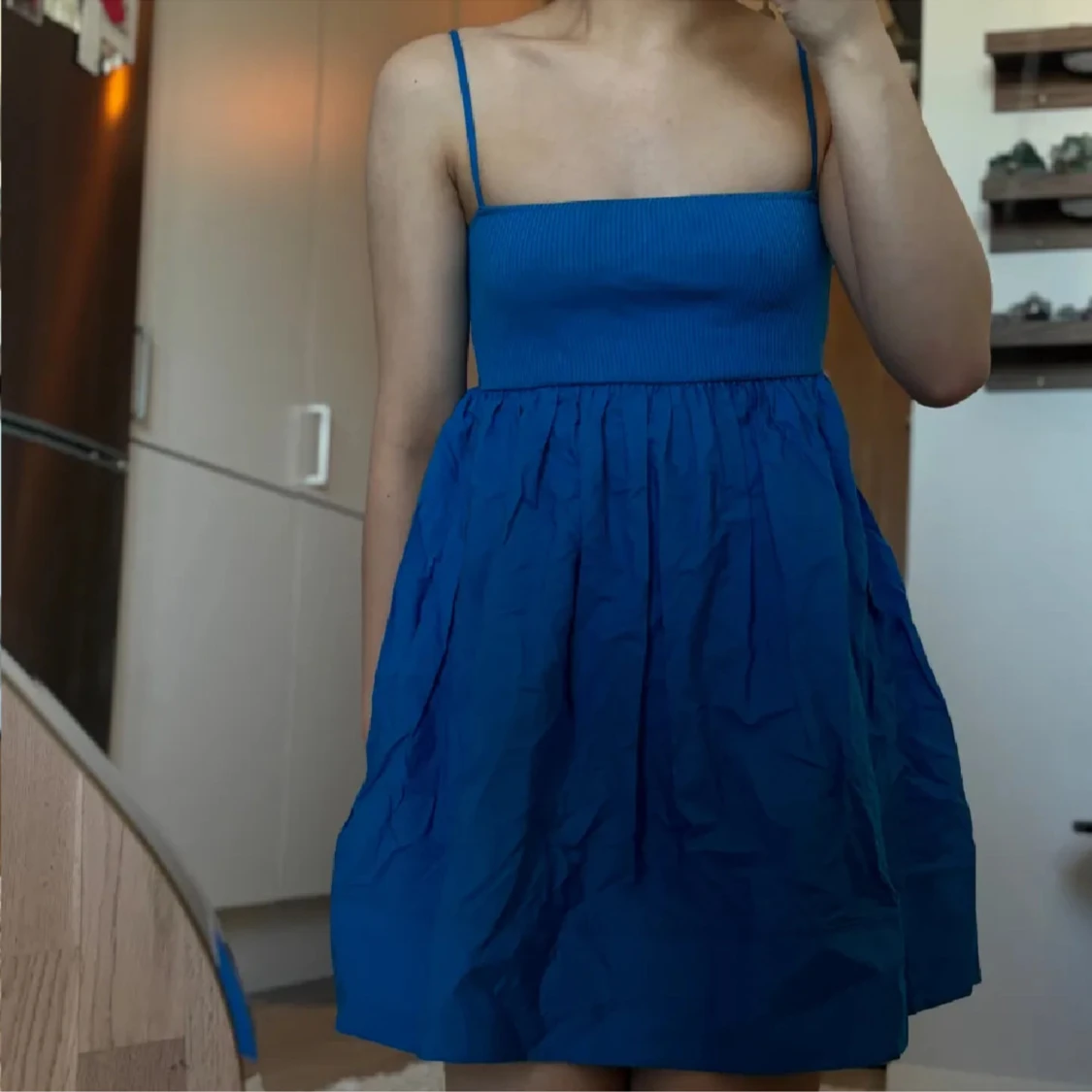 Blå ärmlös klänning - 91