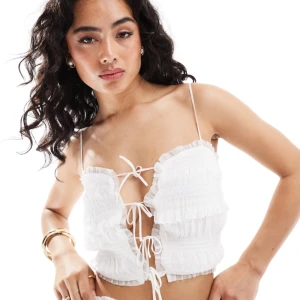 Topp - Helt ny topp från bershka, skriv för fler bilder och pris kan diskuteras 