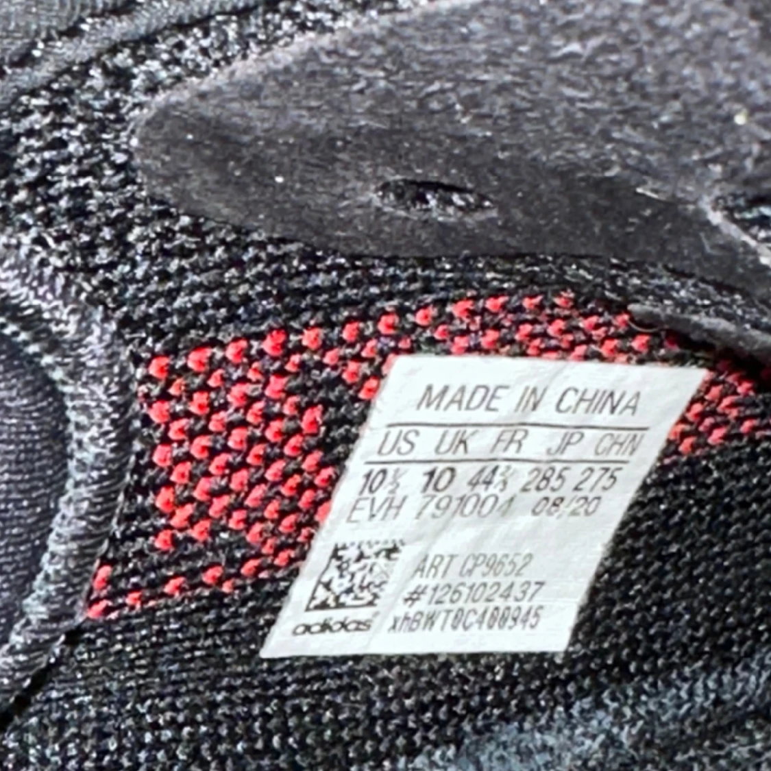 Adidas Yeezys svarta 44,5 - 91