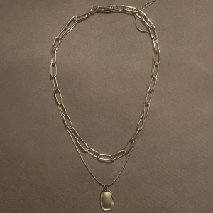 halsband  - Aldrig använt så jättebra skick! 