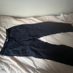 Linnebyxa Gina Young  - Fina linne byxor helt o använda. Dom var för stora för mig så säljer dom så att någon anan kan ha användning för dom💗