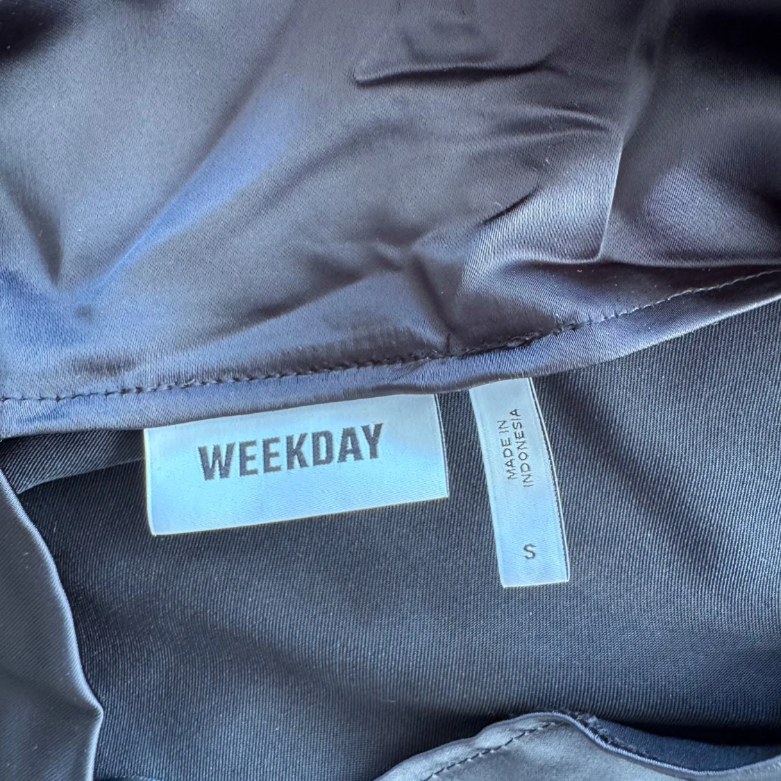 Svart halterneck topp från Weekday - 2