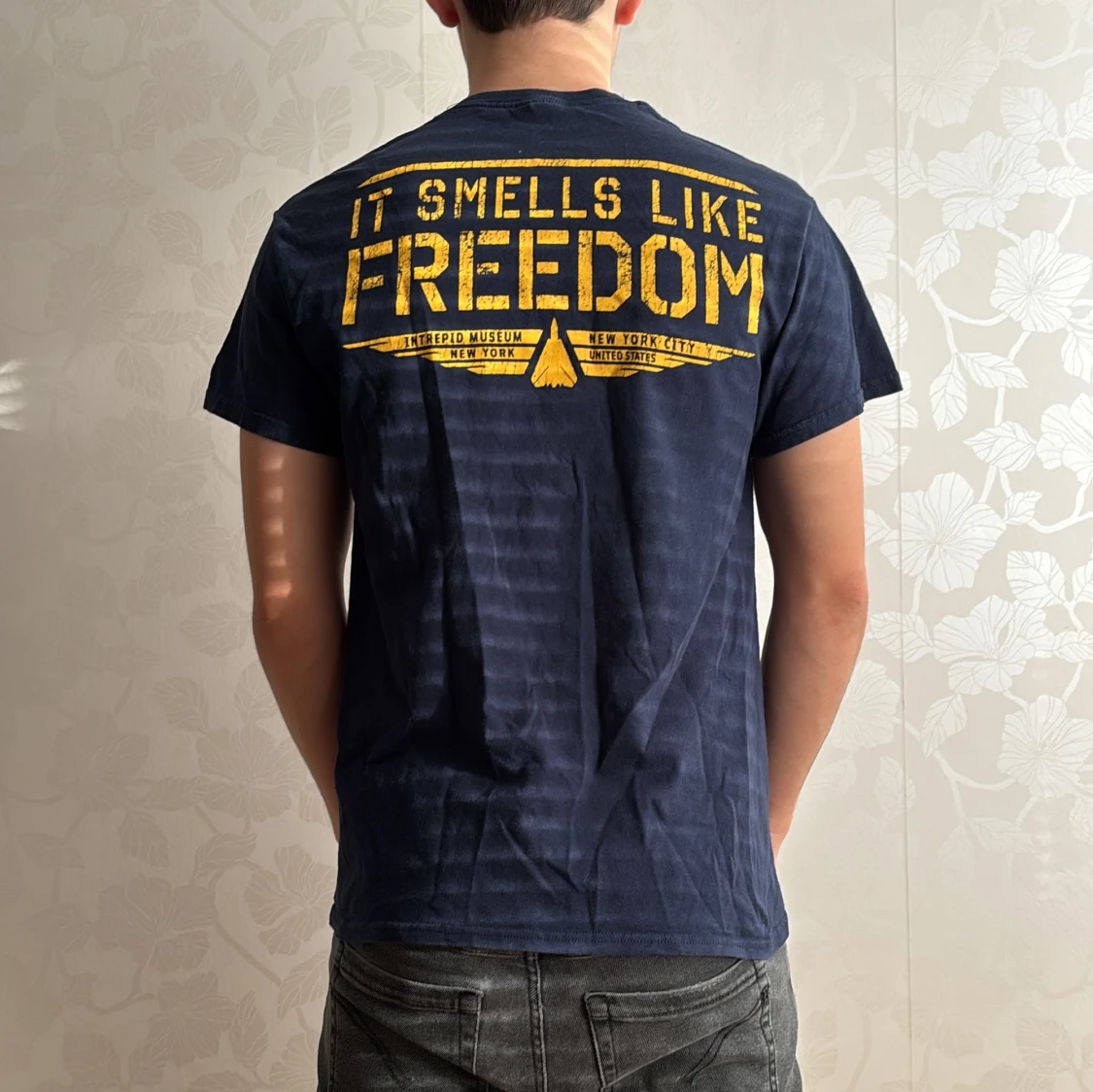 T-shirt med tryck - 1