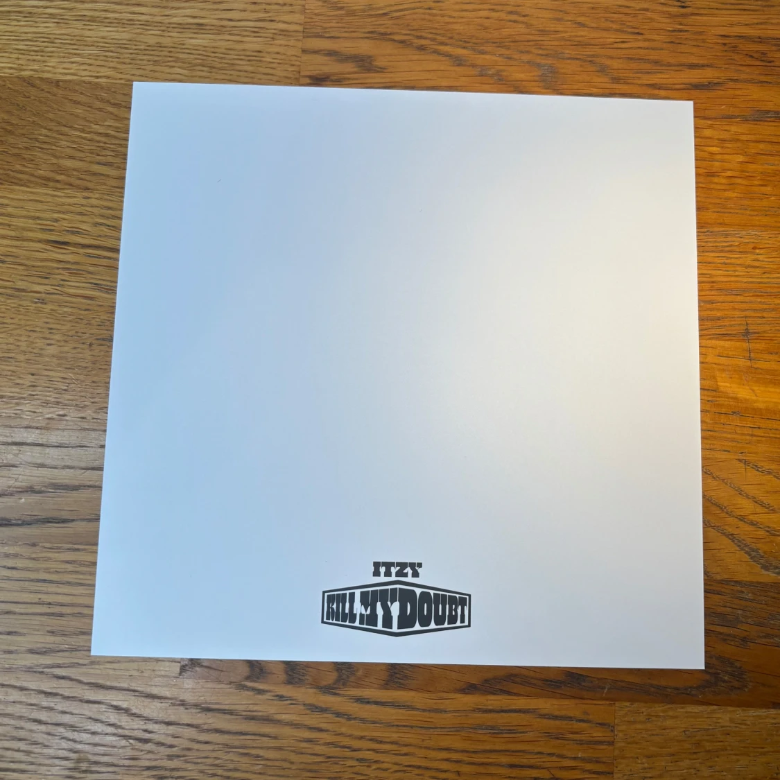 Itzy square photo  - 1