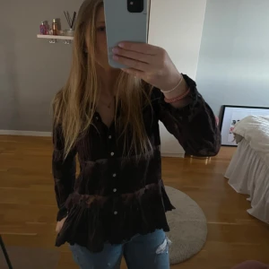 Odd Molly buls - Säljer min super fina odd Molly bus i Stolek 1 som fungerar till XS/S! Nästan helt oanvänd med inga defekter🩷