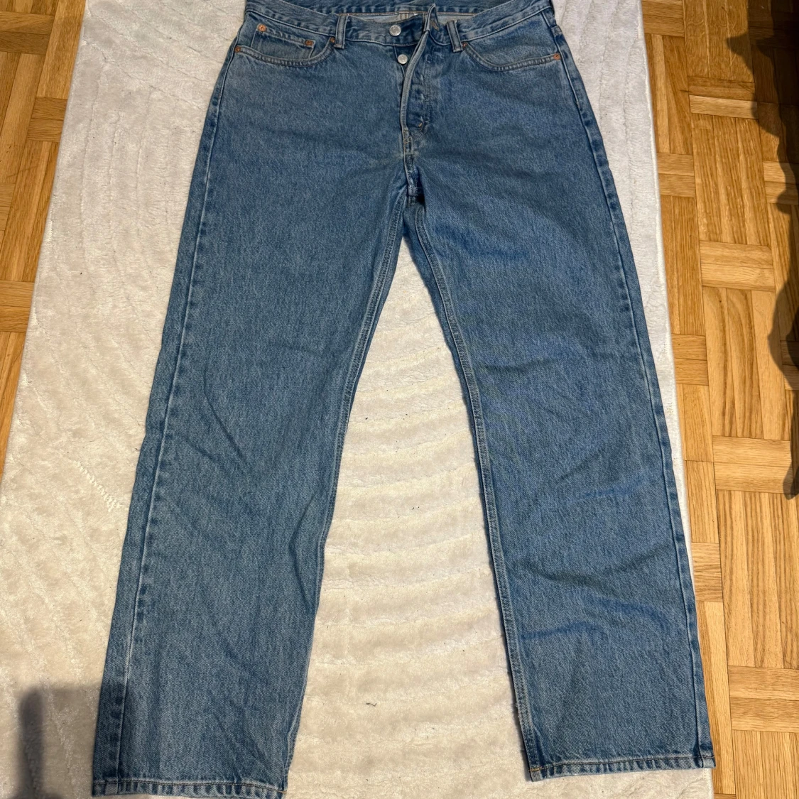 Blå jeans från Weekday