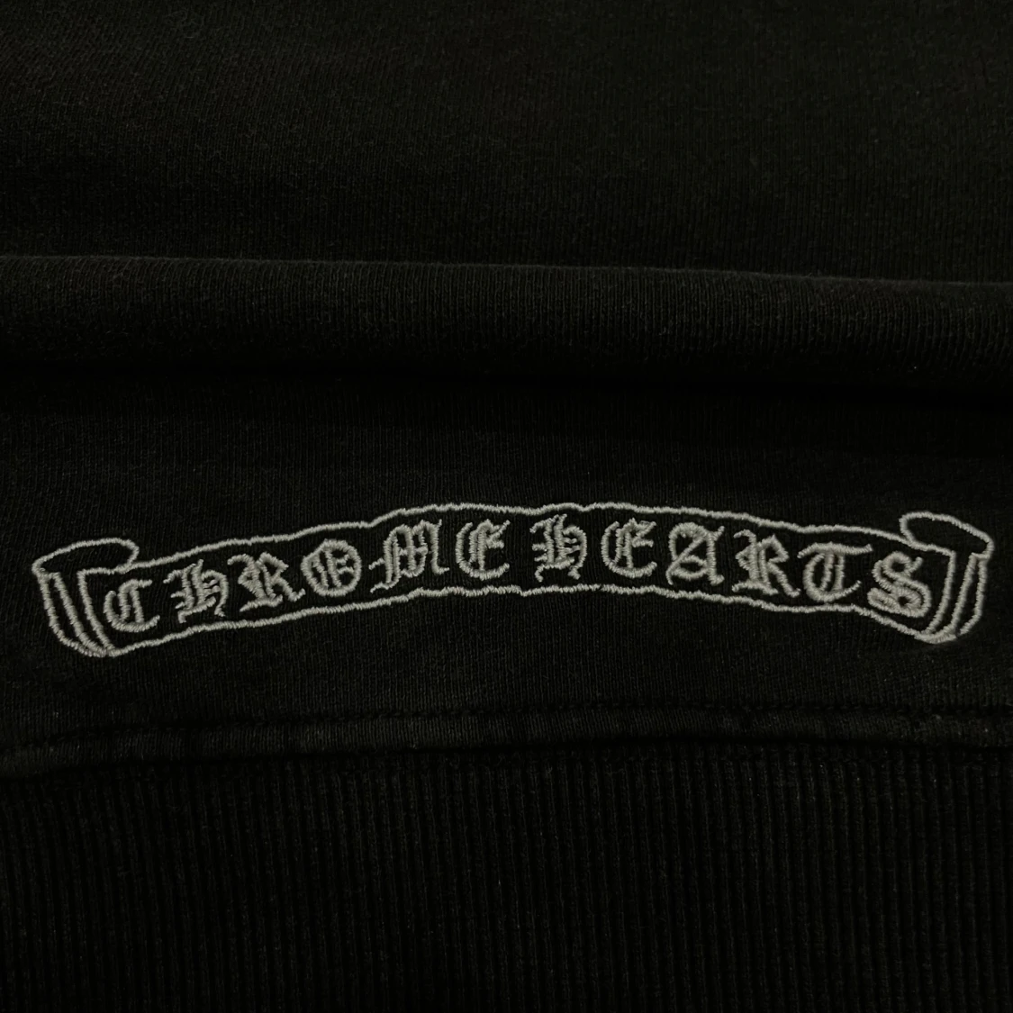 CHROME HEARTS CREWNECK - 4