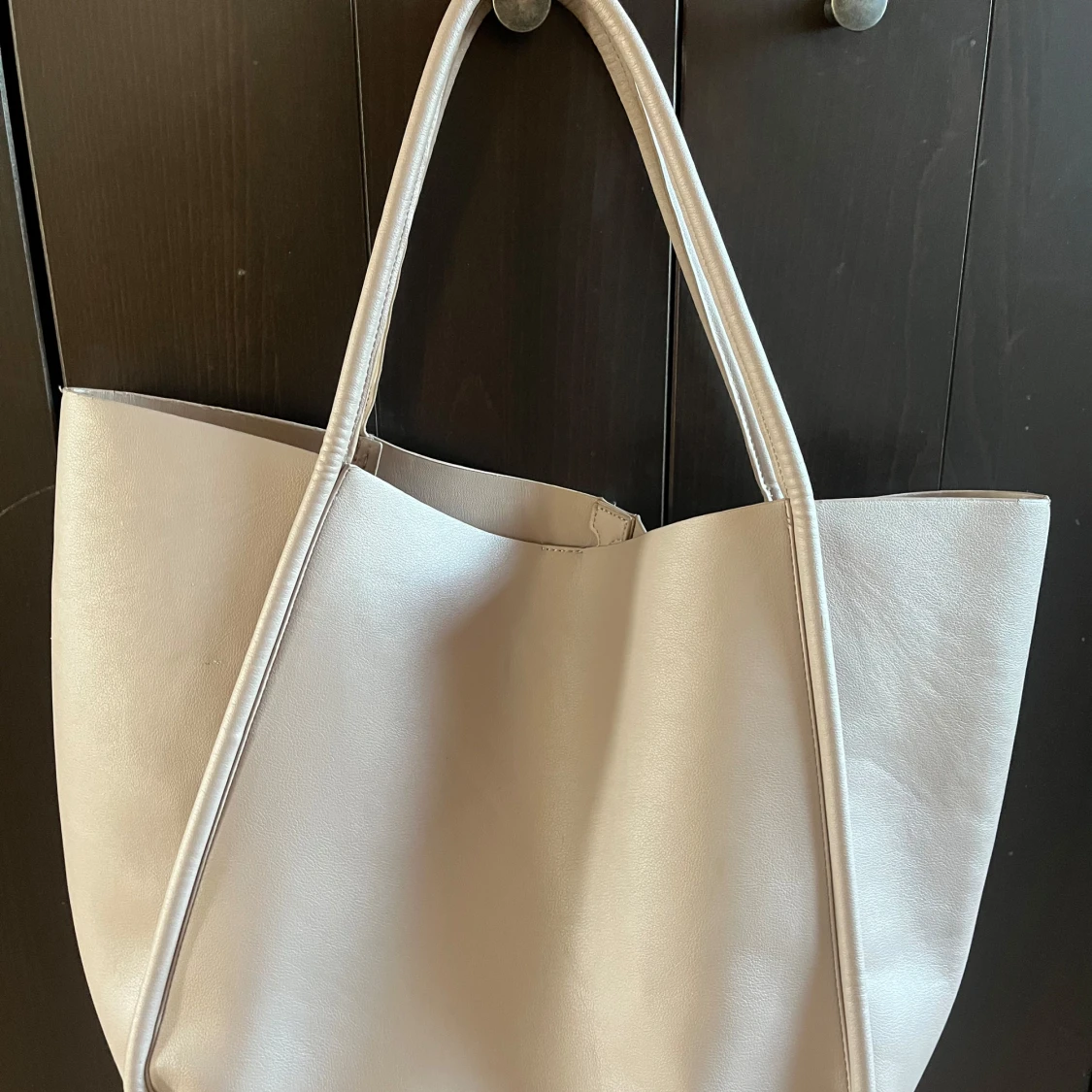 Beige axelväska - 1