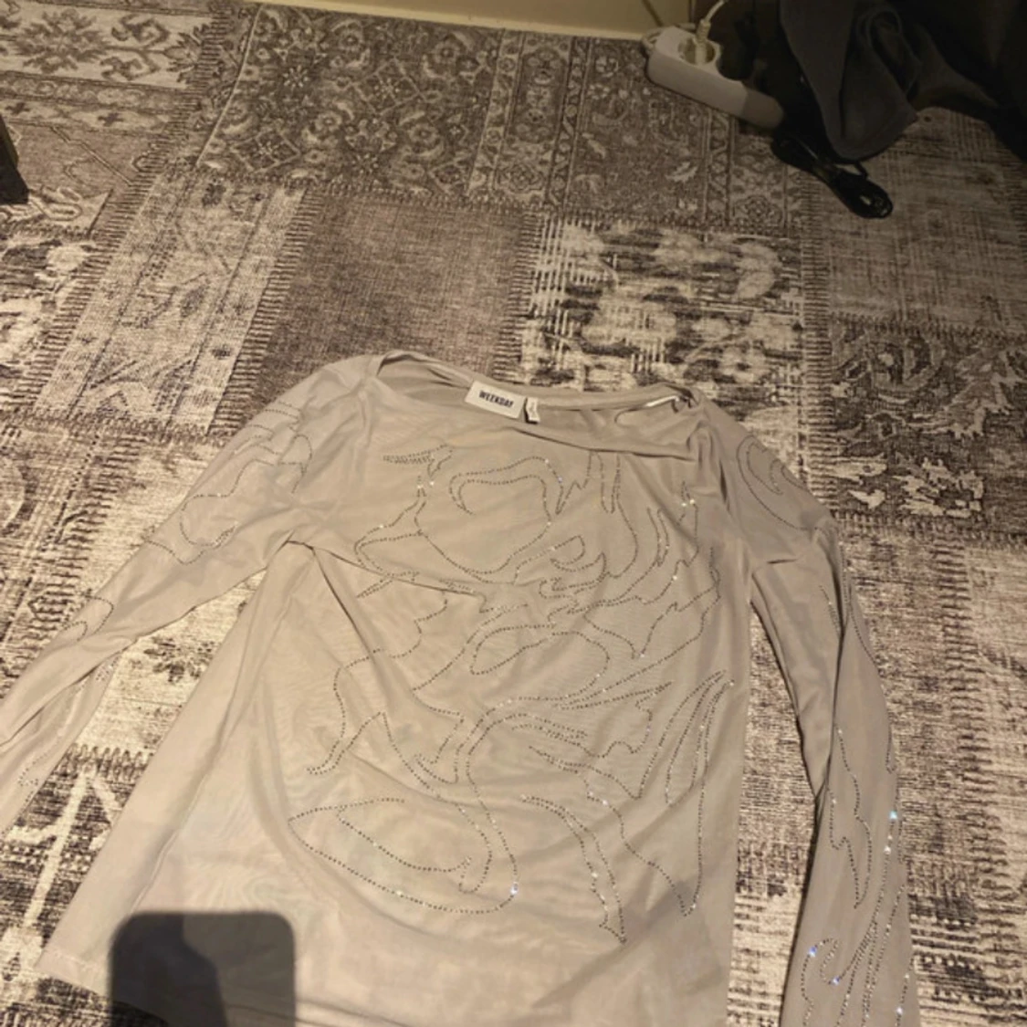 Beige långärmad topp från Weekday