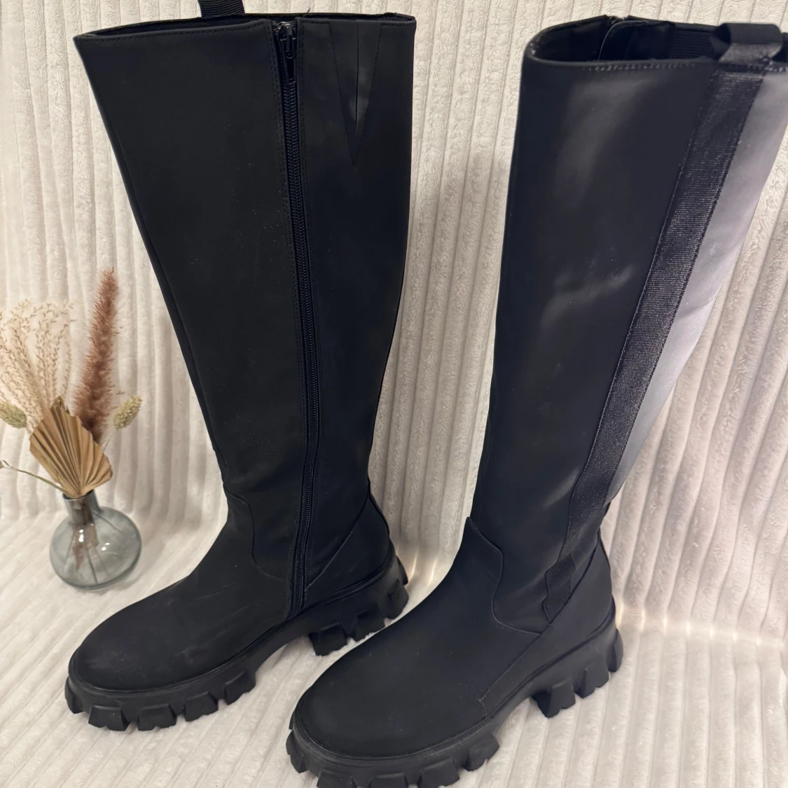  Höga boots ifrån bubbleroom - 1