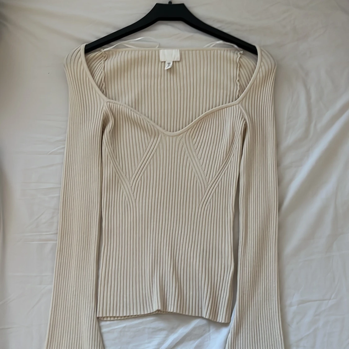 Beige ribbad topp från H&M - 1