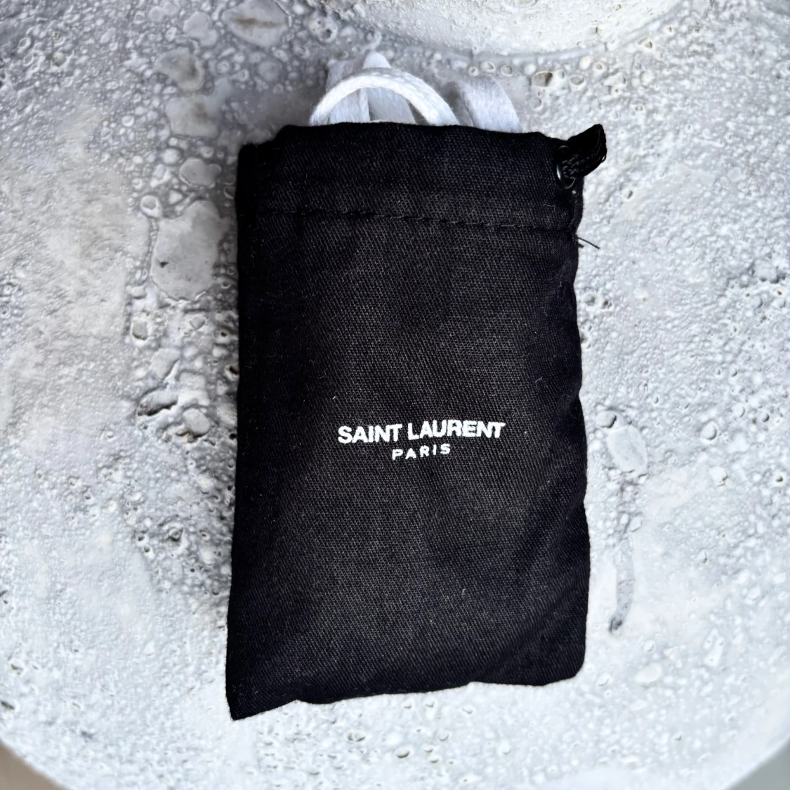 Saint Laurent skosnören (helt nya)