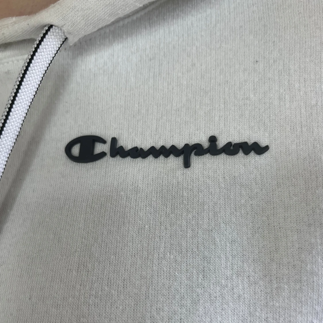 Vit hoodie från Champion - 3