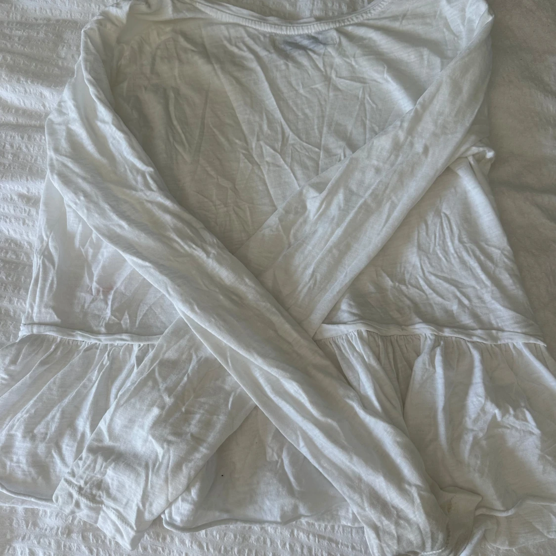 Långärmad volang tröja - 93