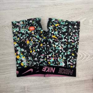 Nike PRO shorts oanvända passar även xs