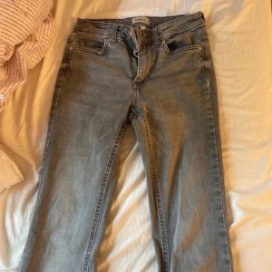 jeans från only❤️ - bra skick inget fel på dom. säljer eftersom jag inte använder dom längre❤️