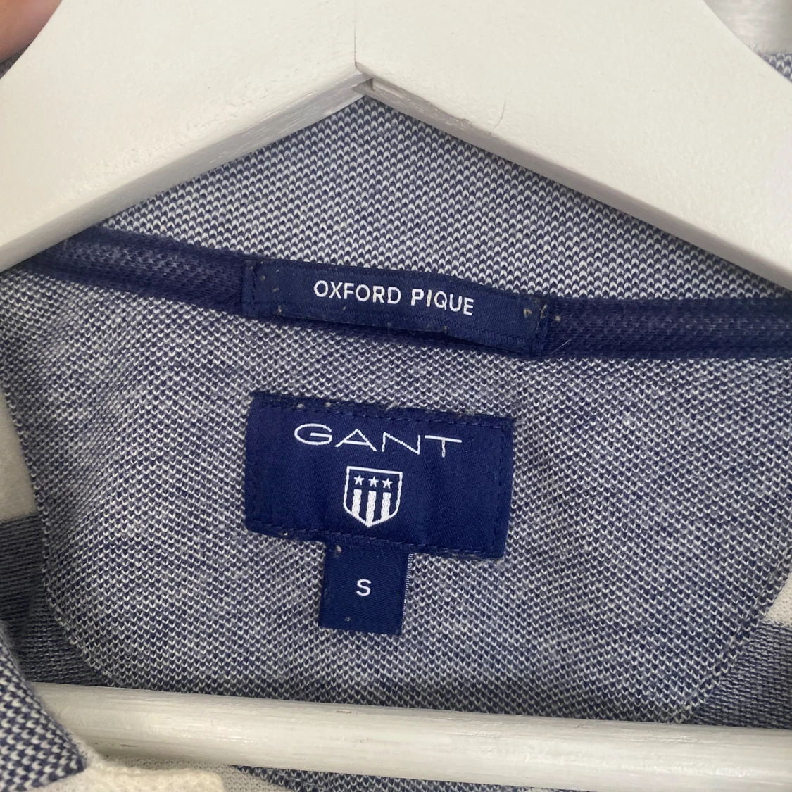 Randig pikétröja från GANT - 90