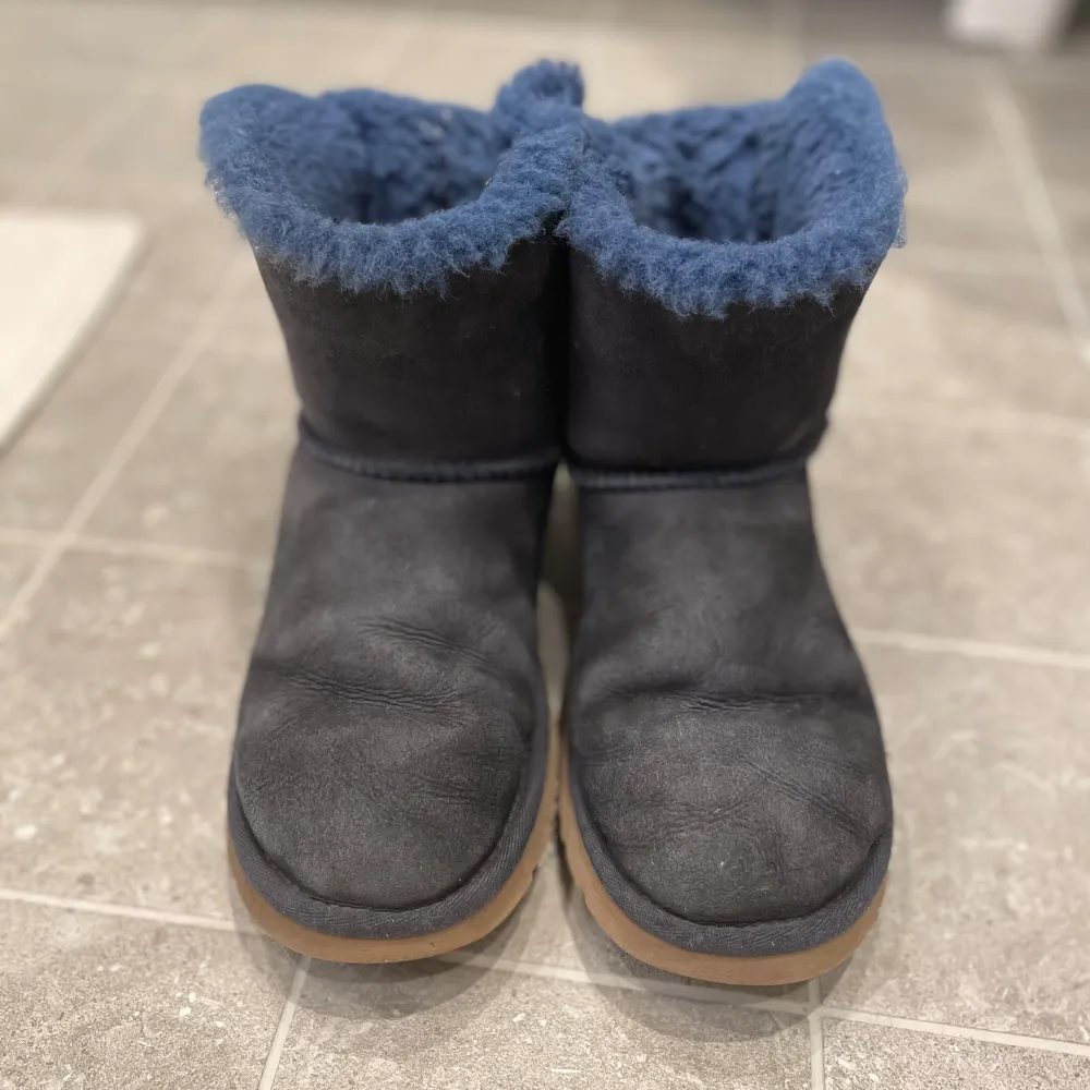 UGGs  Finns i Spånga . Skor.