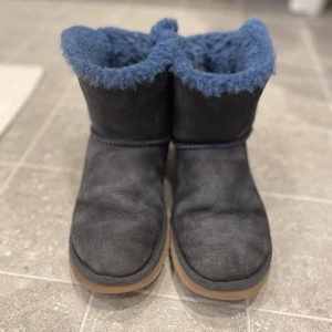 UGGs  - UGGs  Finns i Spånga 