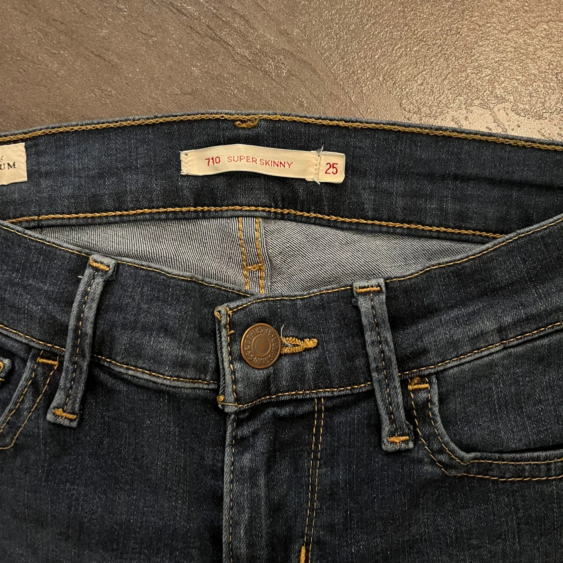 Levis jeans  - 91