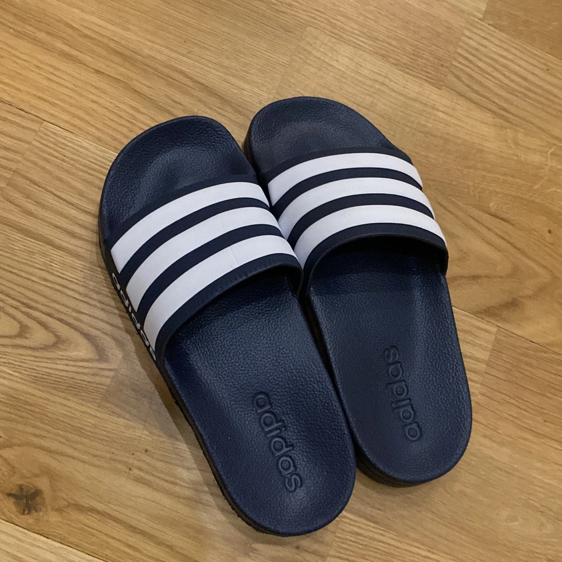 Addidas tofflor - 90