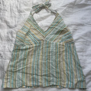 Pastell färgad topp - Jättefin vintage topp från HM. Knappt använd.💗