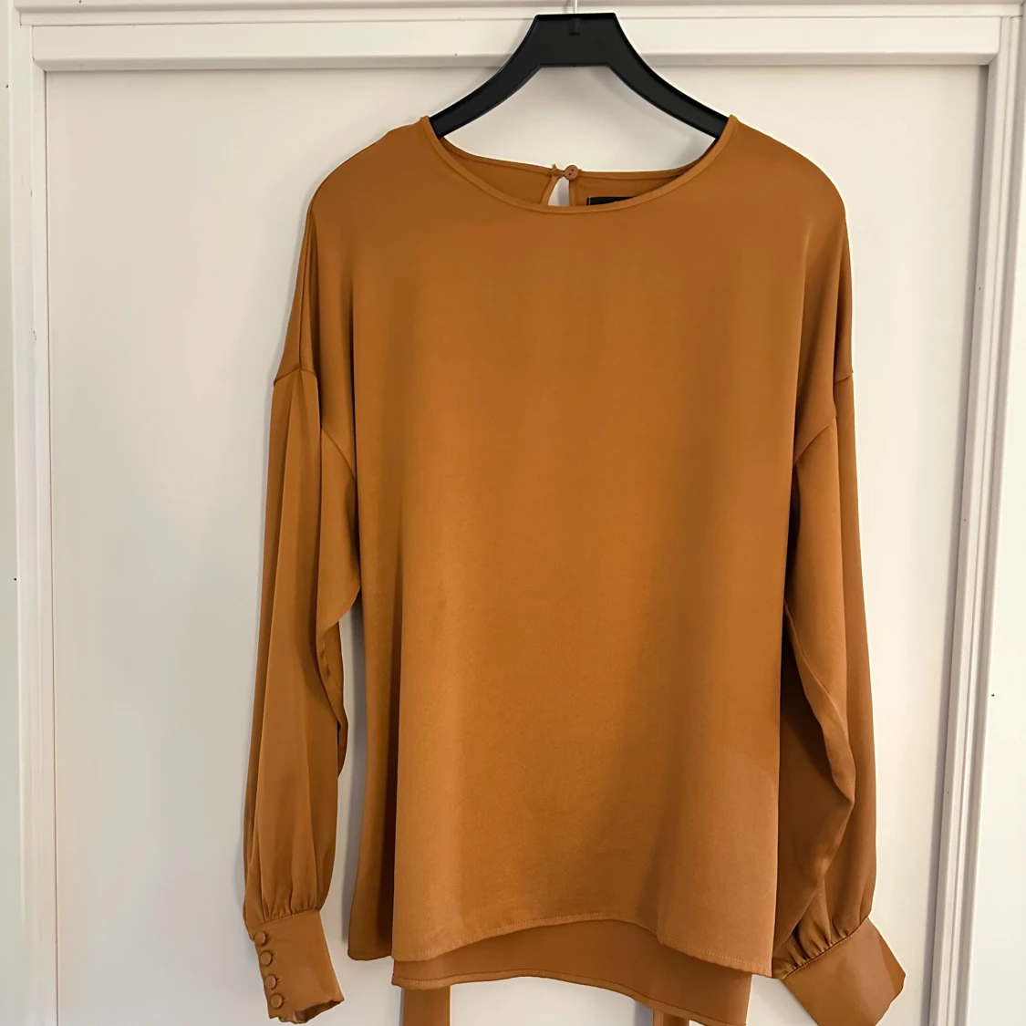 Brun blus från Bik Bok - 90