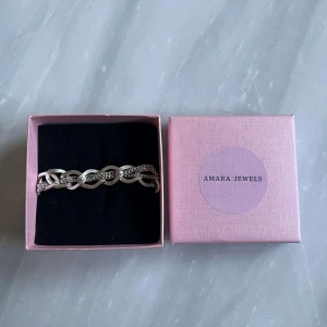 Silverarmband  - Så vackert silvrigt armband💕 kedja med mindre kedja i