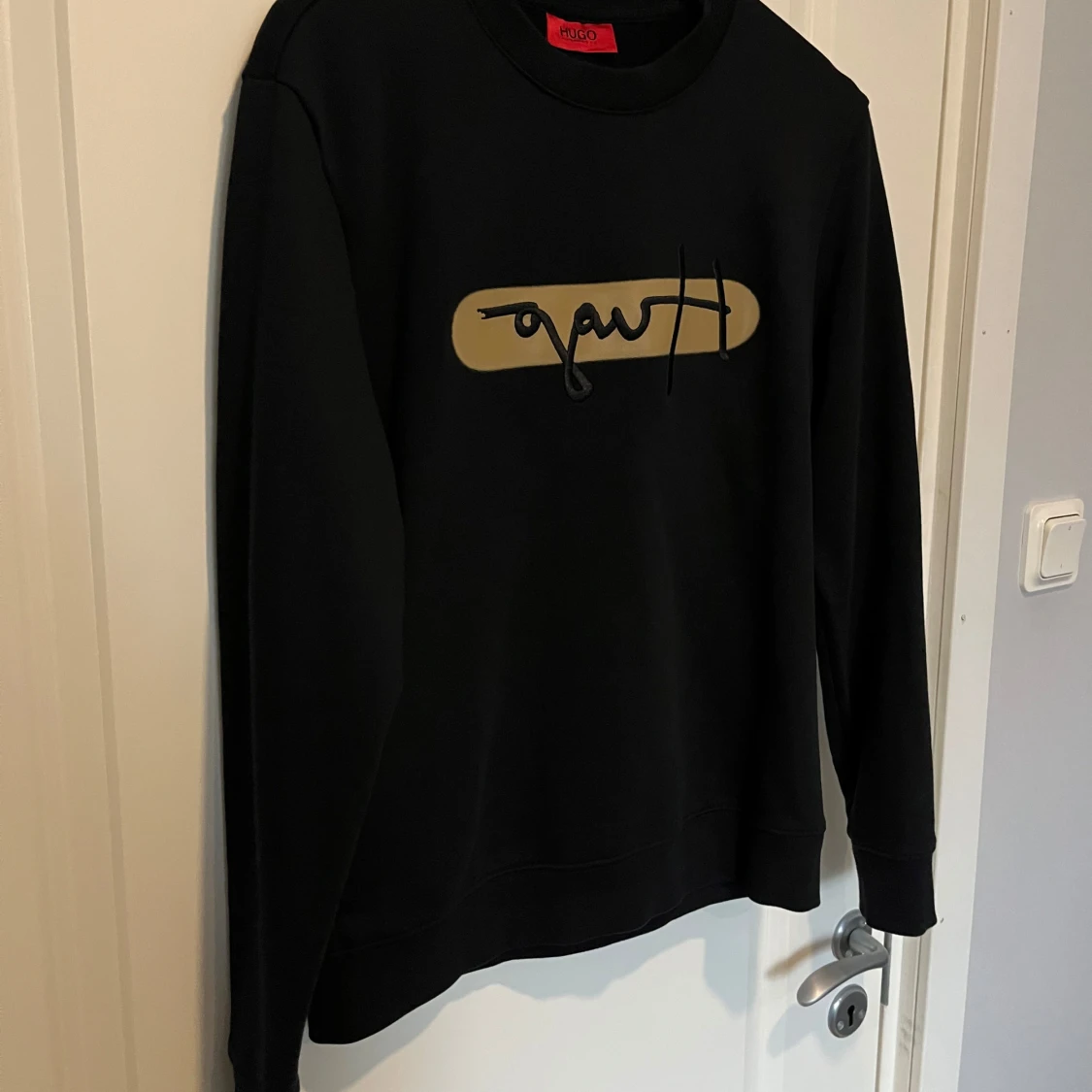 Svart sweatshirt från Hugo Boss - 2