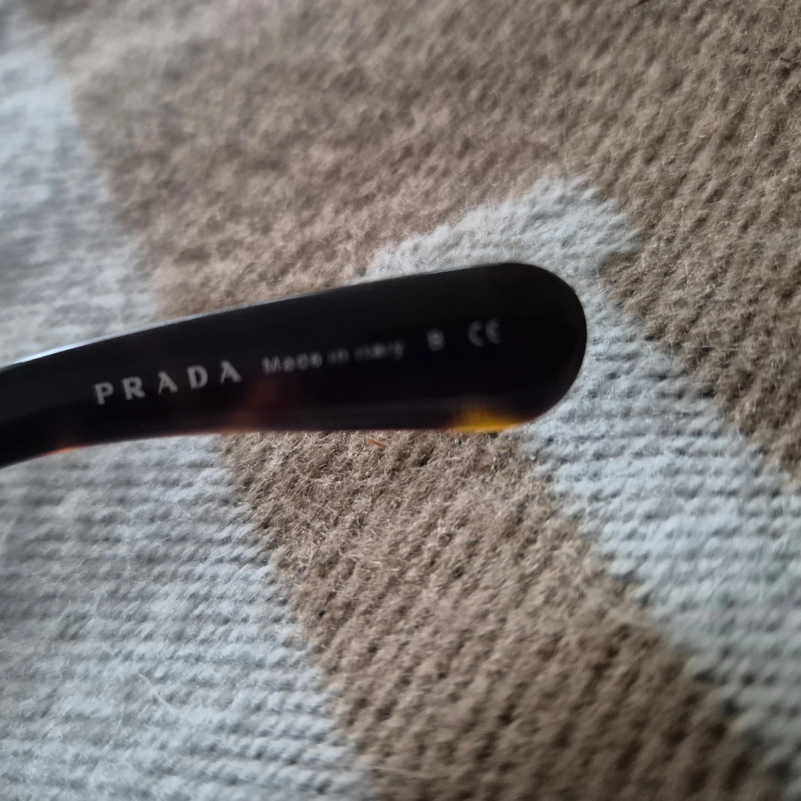 Svarta solglasögon från Prada - 3