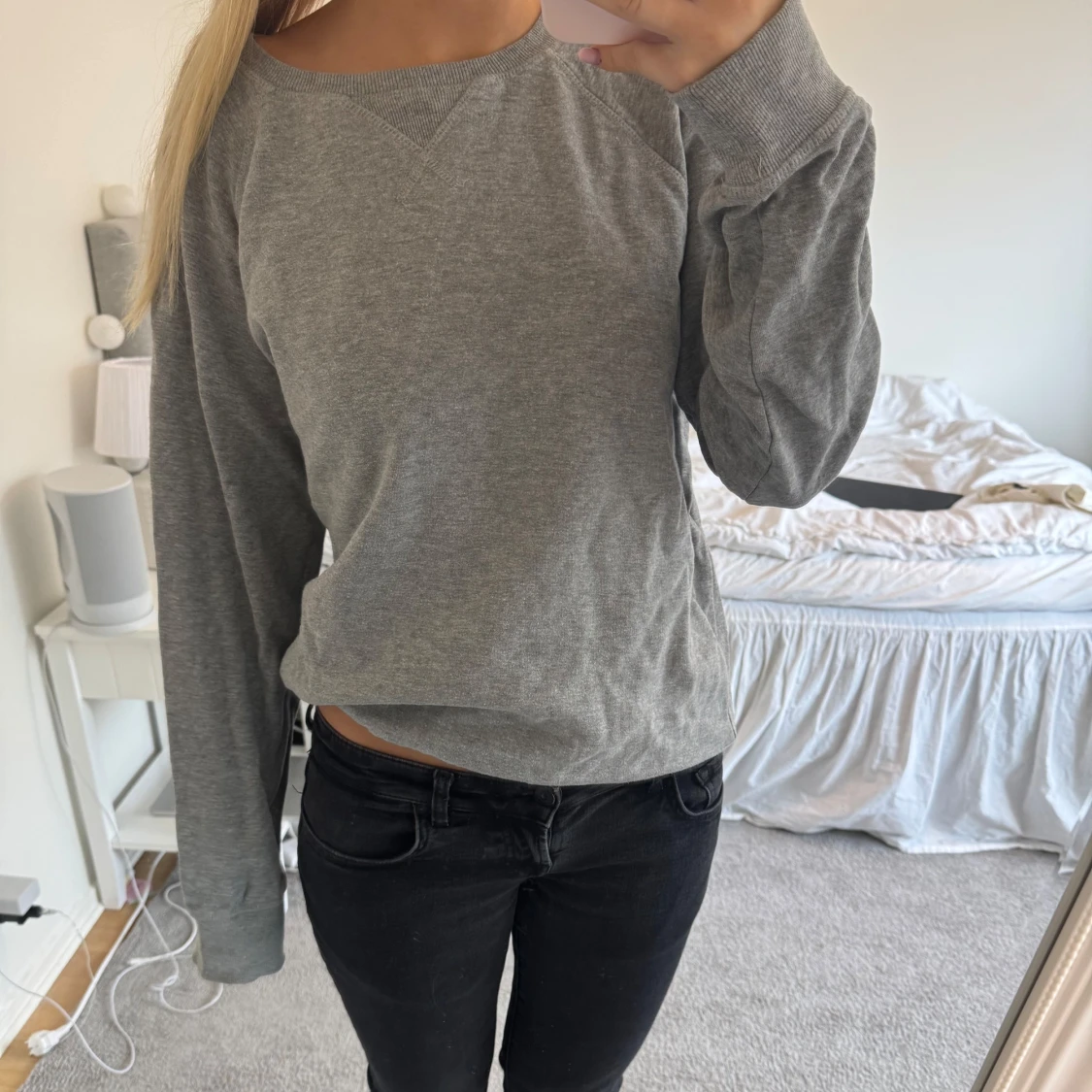Grå tröja  - 3