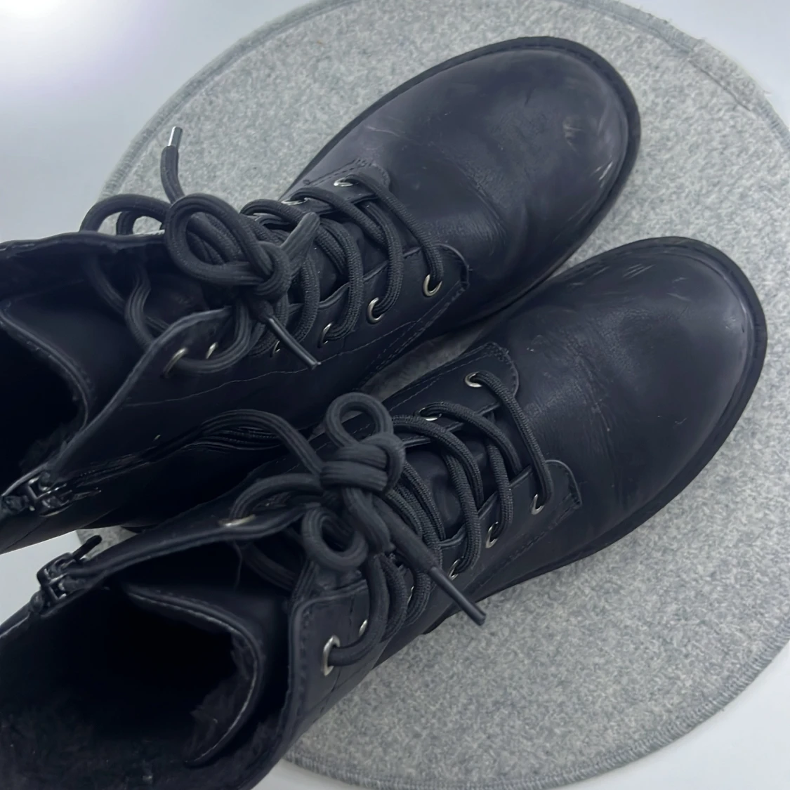 Svarta boots med snörning - 90