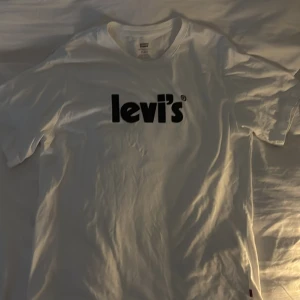 Levi’s T-shirt - Oanvänd Levi’s T-Shirt utan defekter