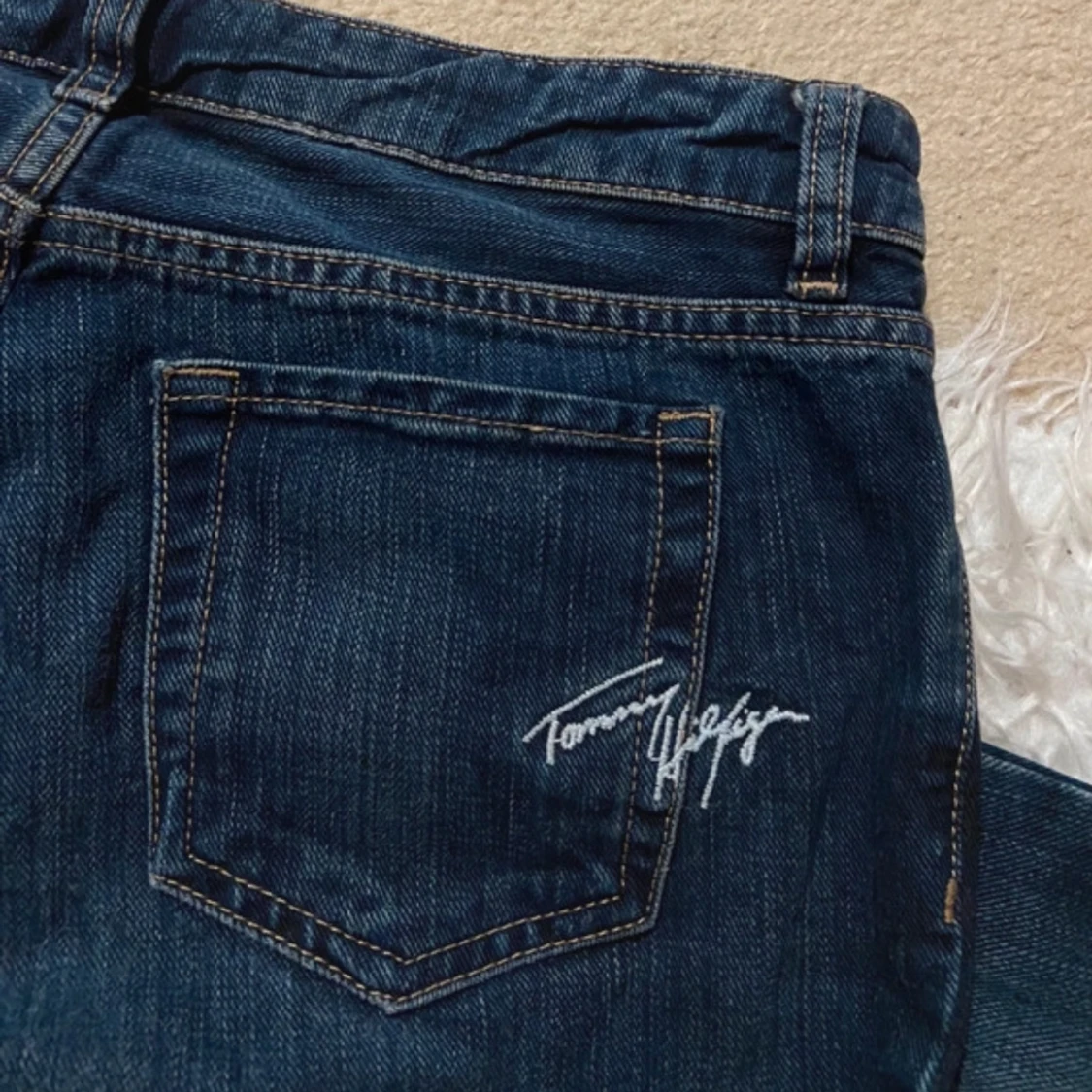 Blå jeans från Tommy Hilfiger - 91