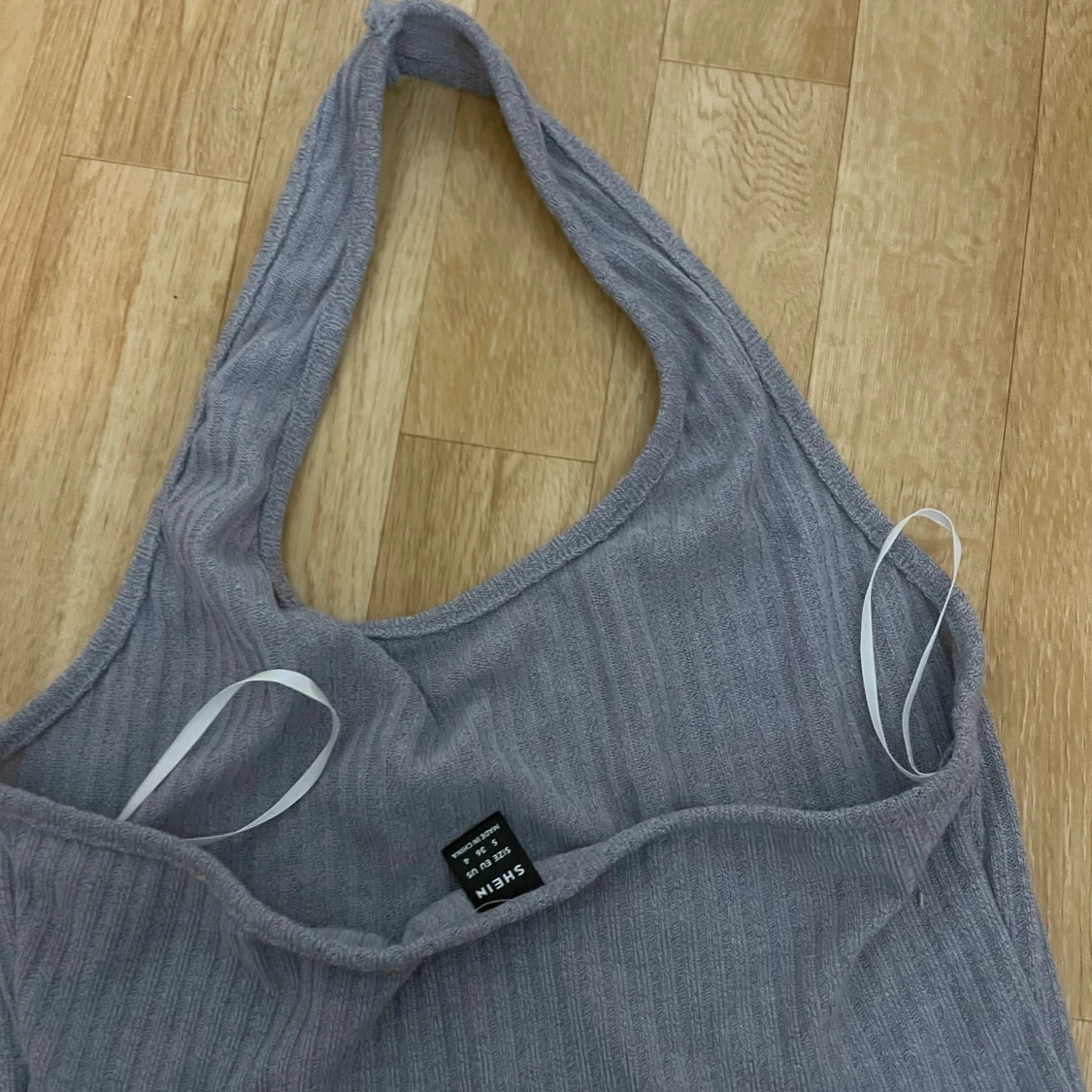 Grå ribbad linnetopp från SHEIN - 90