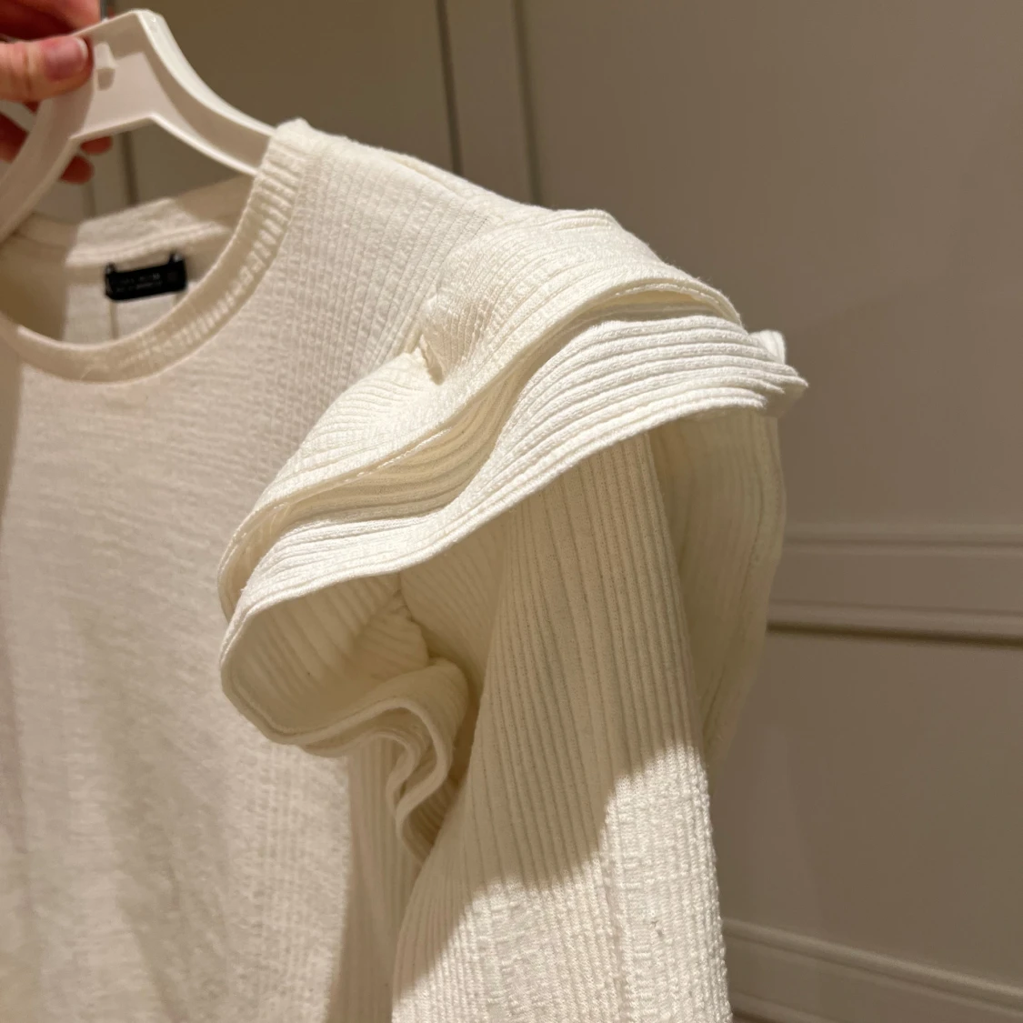 Vit ribbad tröja från Zara - 90