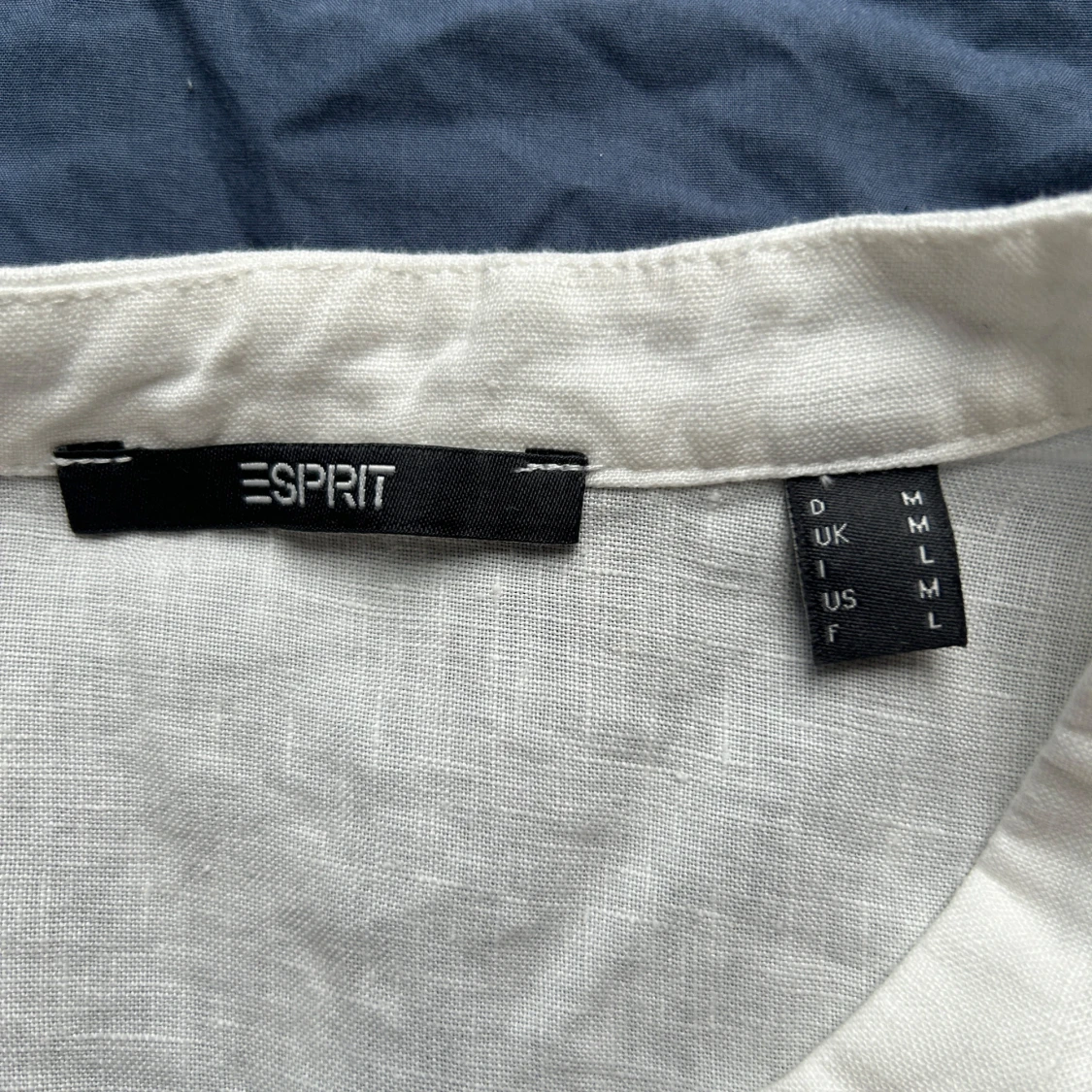 Linne/blus med detaljer - 91