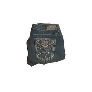 Lågmidjade y2k jeans - W30-31 (M), Lågmidjade, styngn vid grenen är lite trasiga men går att laga.