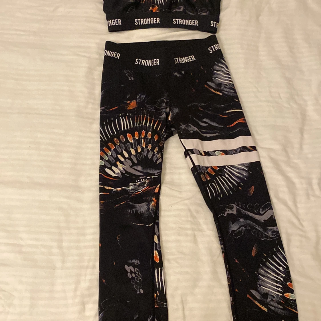 Svart träningsset från Stronger - 91