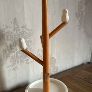 Jättefint Smyckesställ ❤️ - Jättefint smyckesställ med söta fåglar ❤️ perfekt till halsband och armband och nedtill kan man lägga ringar och örhängen. Så himla fin inredning till hemmet / rummet ❤️