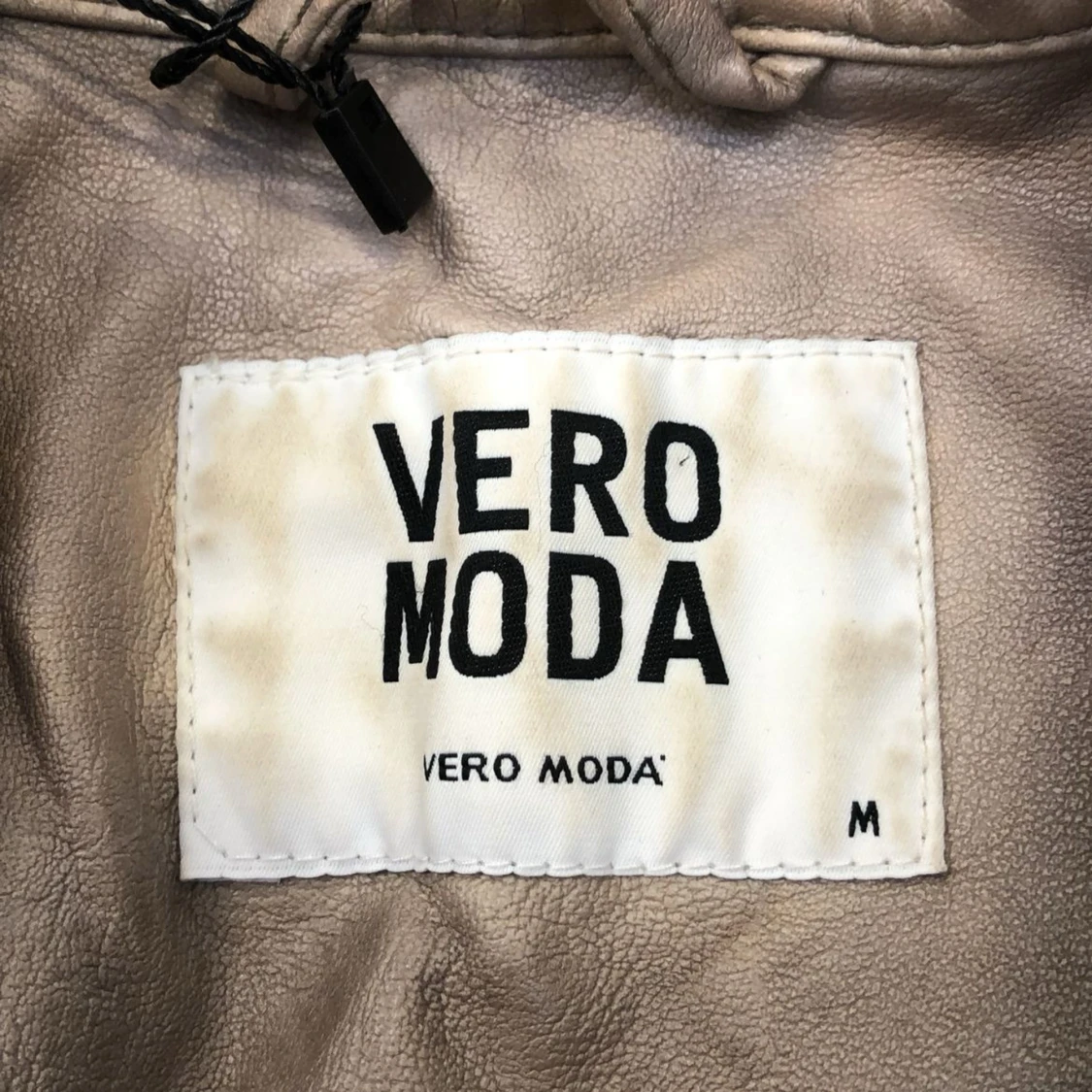 Beige skinnjacka  - 91