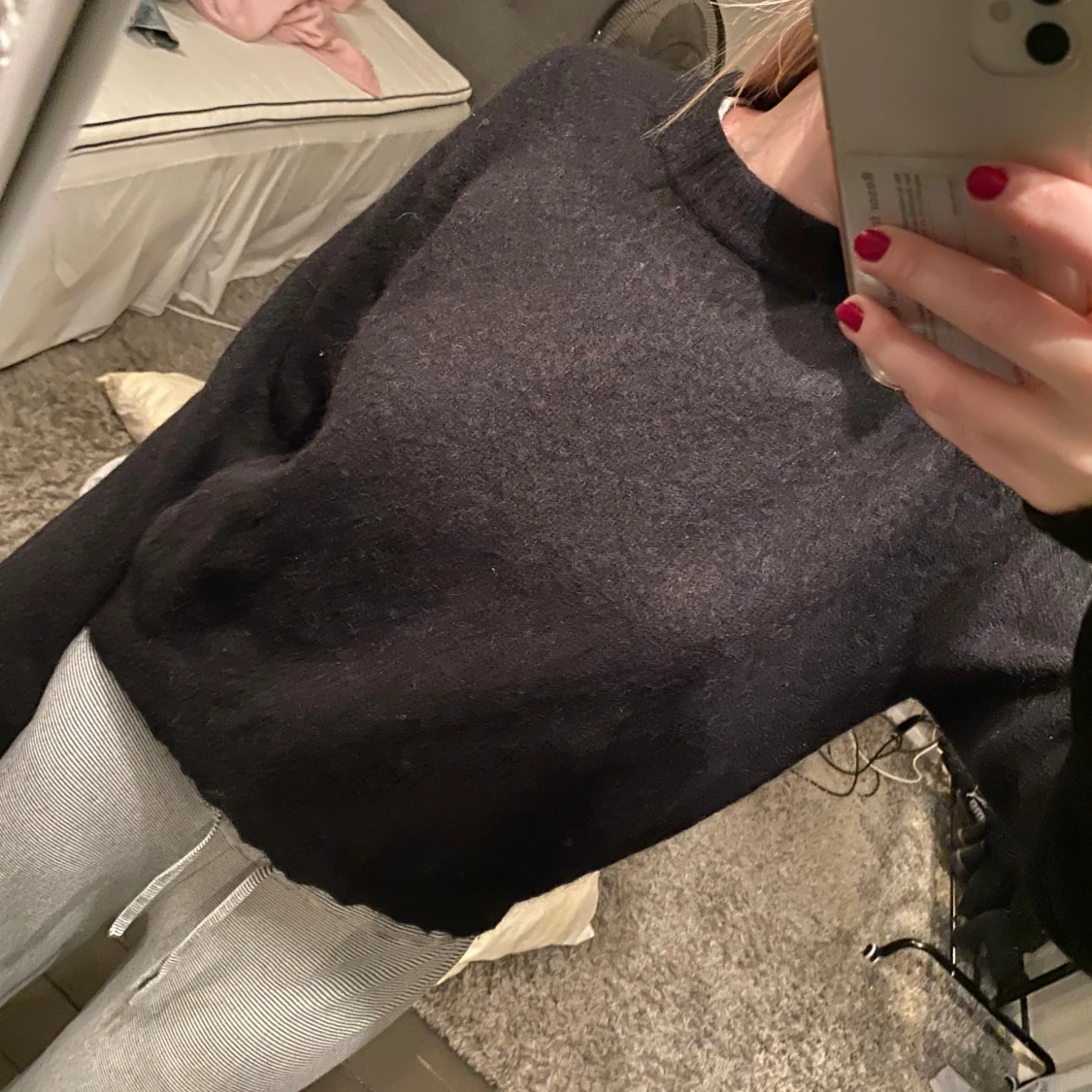 Svart stickad tröja  - 91