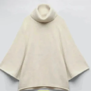 Tröja Zara💗 - Mysig beige tröja från Zara!💗 Den är trekvart i ärmarna och har ej används mycket alls💗