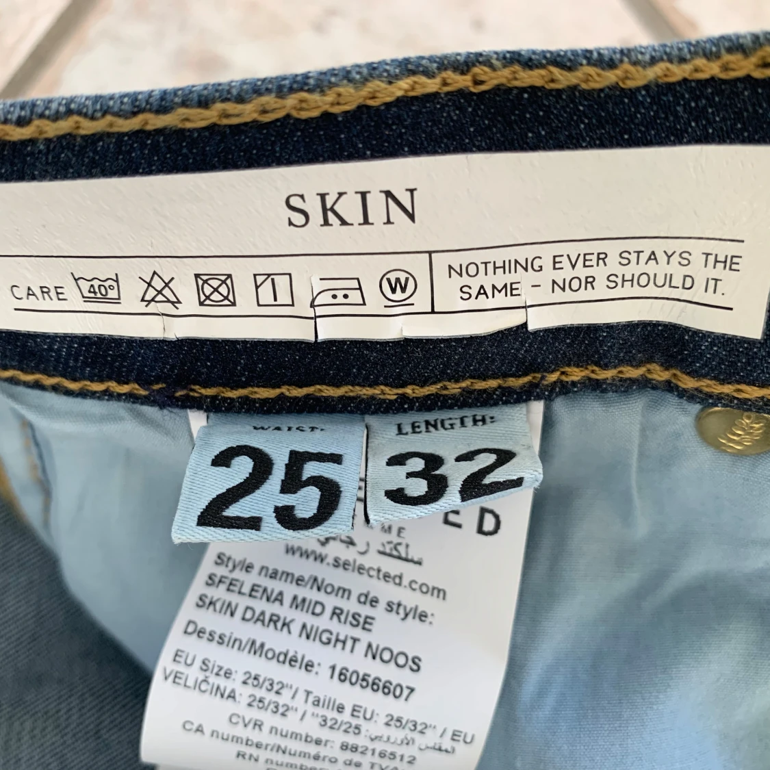 Mörkblå jeans från Selected Femme - 92