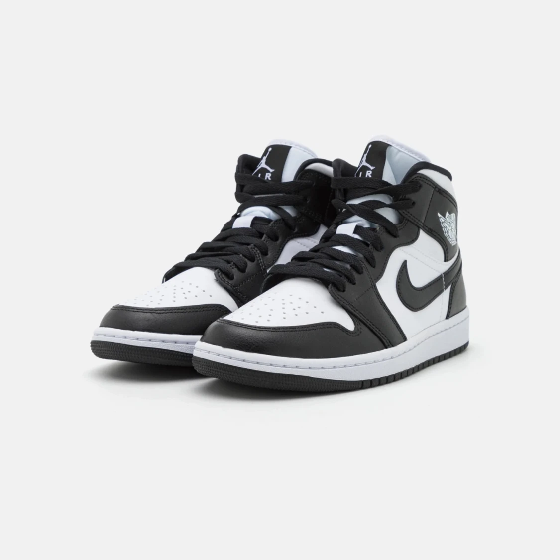 Svartvita Nike Air Jordans - 90