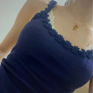 Topp - Söt topp från &Other Stories💗