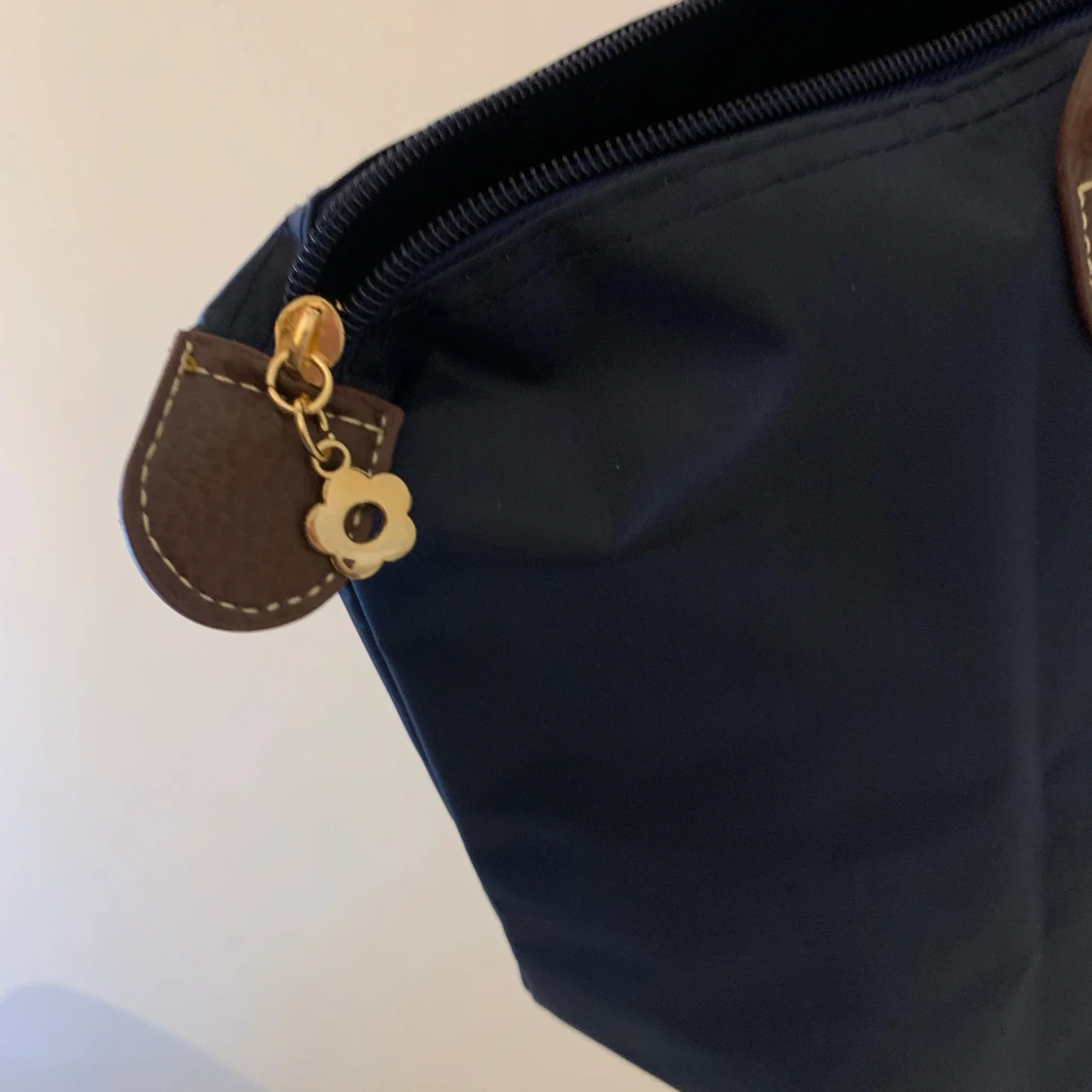 Marinblå väska  - 92