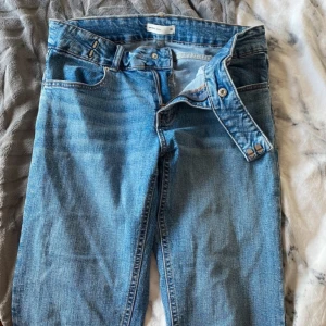 Bootcut jeans - Bootcut jeans från H&M, knappt använda, storlek 38❤️