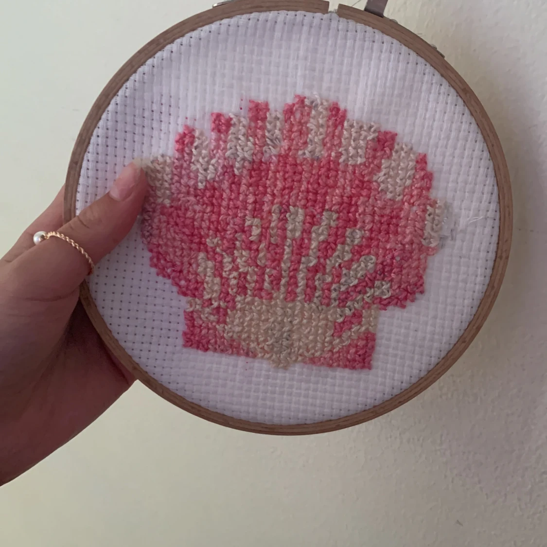 Hemgjord broderi 🪡 fin rosa snäcka 10kr+frakt - 90